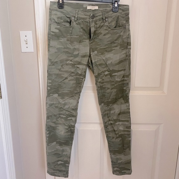 EUC Marisa Camo Pants from the Loft - Picture 2 of 4